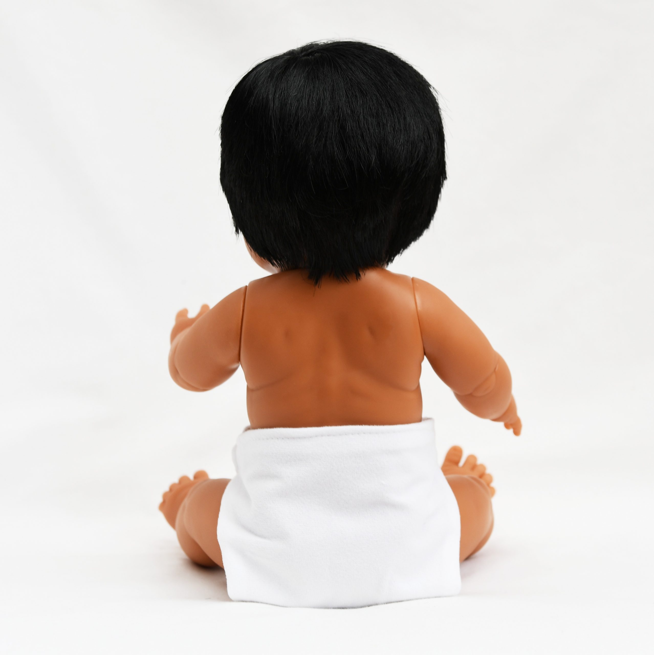Poupée garçon syndrome de Down-noir : 38 cm - Tangram Montessori